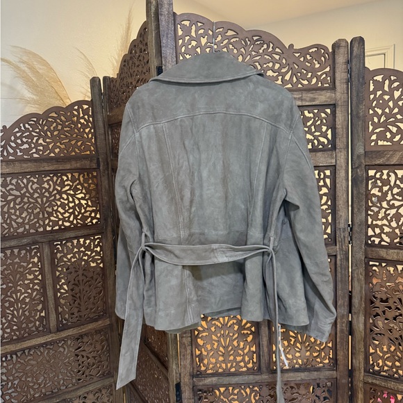 NEW NWT Reformation Veda Jaden Cropped Trench - Picture 5 of 5